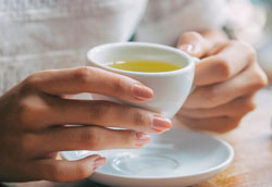 Чай от камней в почках: 4 народных рецепта