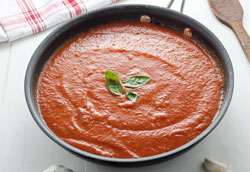 Как приготовить итальянский соус “Маринара”?