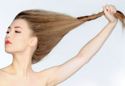 Как заставить волосы расти быстрее: практичные советы